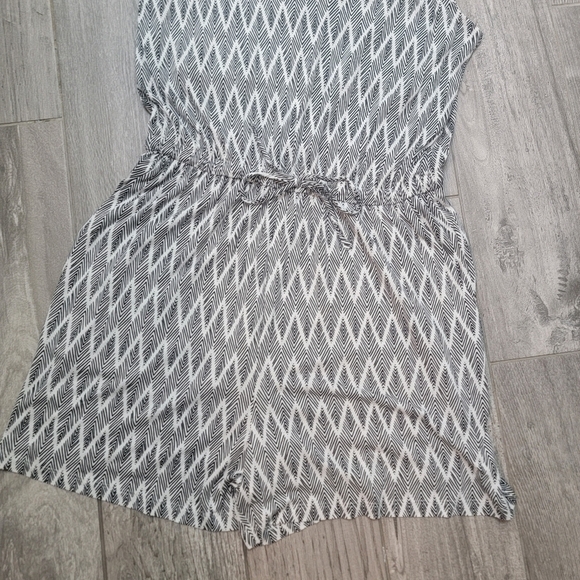 NWT H&M Romper M - Picture 3 of 10